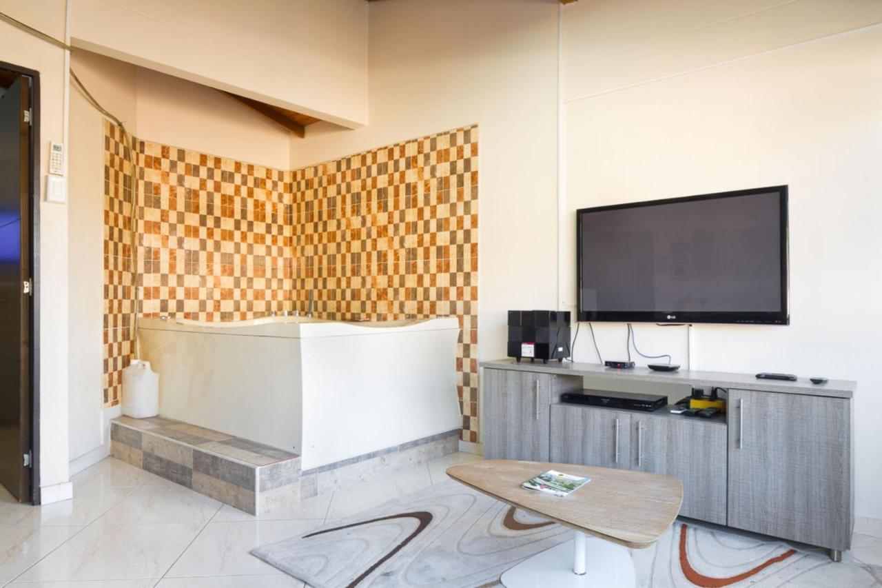 Ferienwohnung Poblado Brownstone Medellín Exterior foto